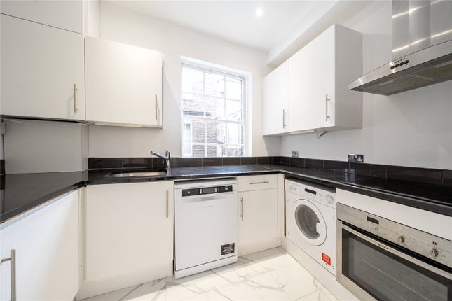 Flat for sale in Guildhouse Street, London