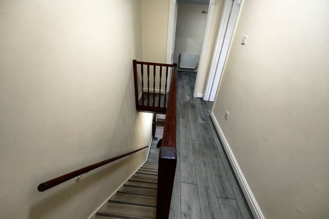 6, Spring Terrace, Swansea photo 3
