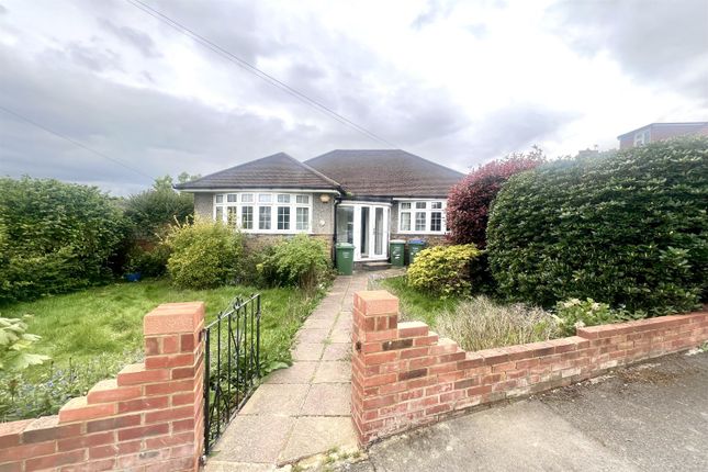 Bungalow to rent in Swanbridge Road, Bexleyheath