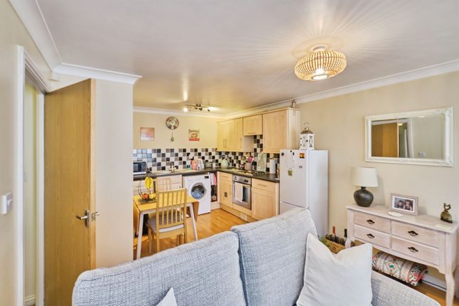Flat 3, Andrew Court, Greenholm Road, Birmingham photo 4