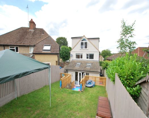 Detached house to rent in Woodlands Avenue, Berkhamsted