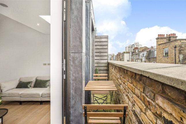 Flat 8, 25, Gosfield Street, London photo 4