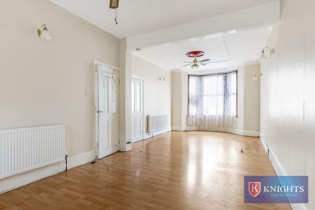 10, Springfield Road, London photo 2