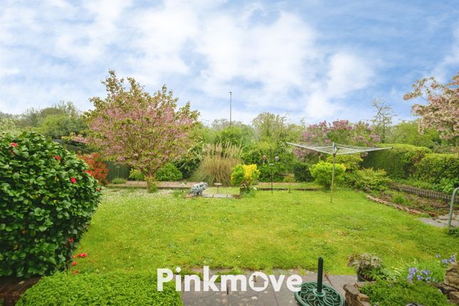 34, Crown Rise, Cwmbran photo 3