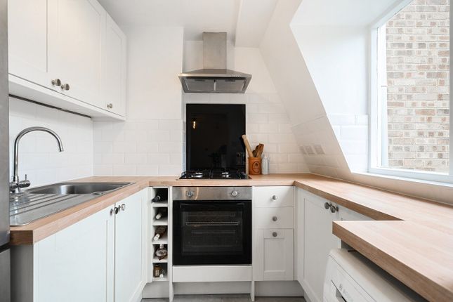 Flat 5, 128, Anerley Road, London photo 2