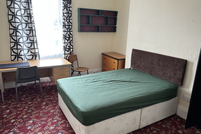 Thumbnail Shared accommodation to rent in Brighton Grove, Arthurs Hill, Newcastle Upon Tyne