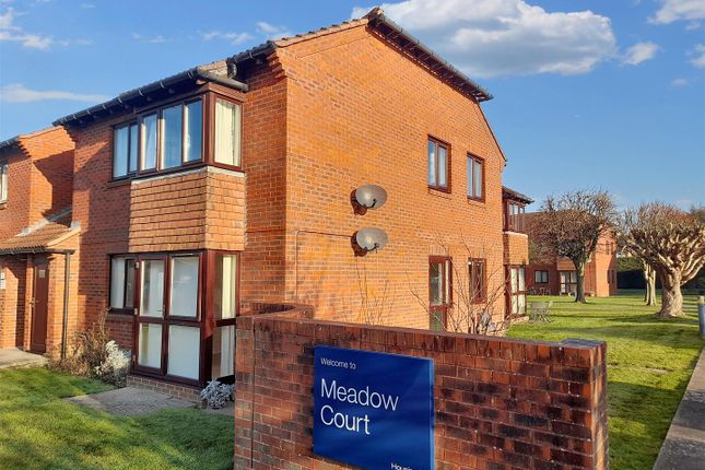 1-bed flat on 2 Meadow Court, Priestley Way, Bognor Regis, £100,000