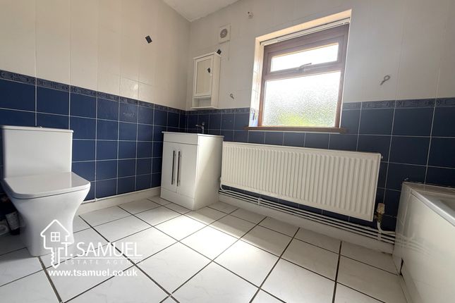 19 Penmark Row, Hirwaun photo 4