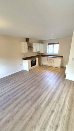 Flat 15, Stroude's Court, Wallasey photo 3