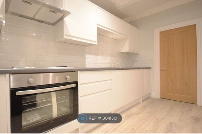 Flat, Helena House Brownlow Road, Reading photo 5