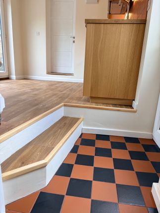 The Cottage,136, Forest Road, Bordon photo 4