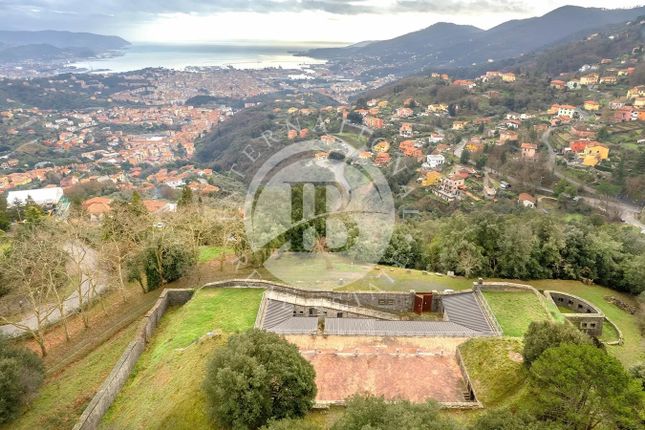 Thumbnail Villa for sale in La Spezia, Liguria, 19100, Italy