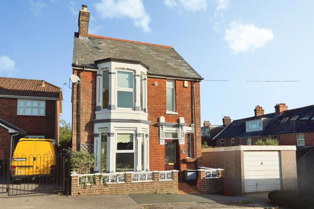 3-bed detached on Ashfield Road, West Sussex, £485,000