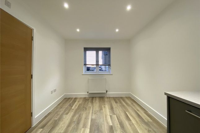 18, Meadow Way, Leighton Buzzard photo 3