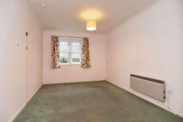 Flat for sale in Old Rectory Court, Southend-On-Sea