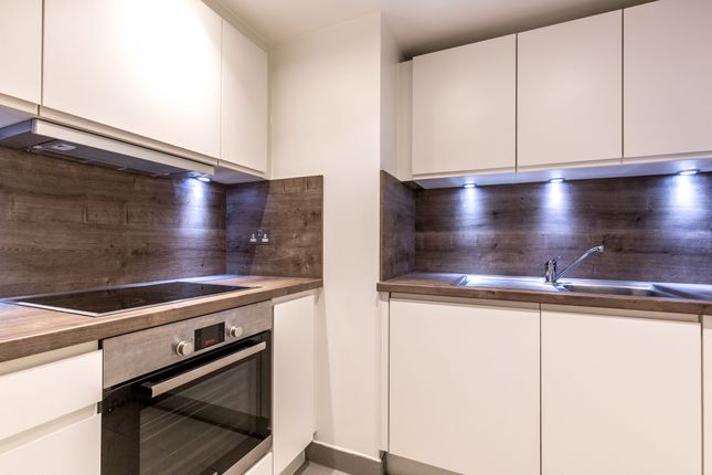 Thumbnail Flat to rent in Cephas Street, London