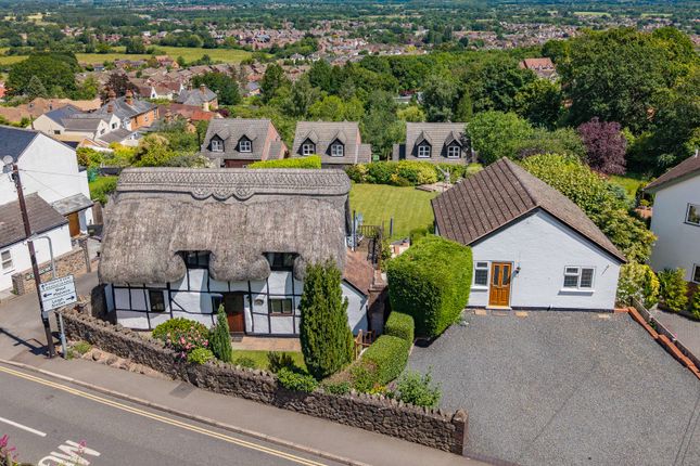 4-bed house on 98, Cowleigh Road, Malvern, £675,000