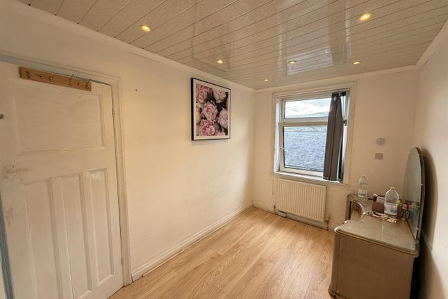 63, Goulbourne Street, Keighley photo 4