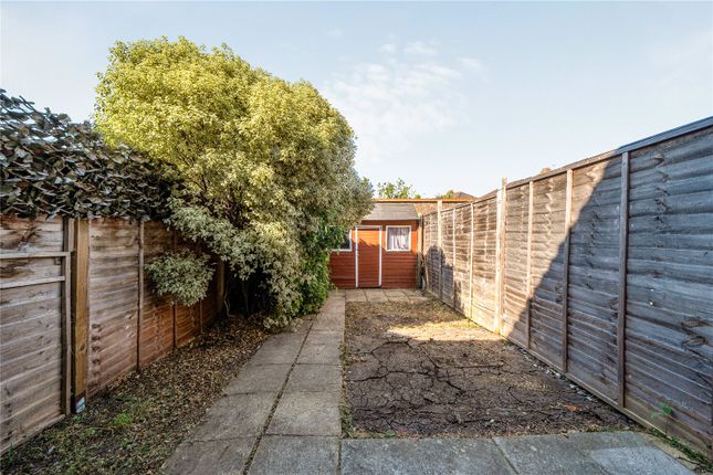 6, Sawyers Lawn, Ealing photo 3