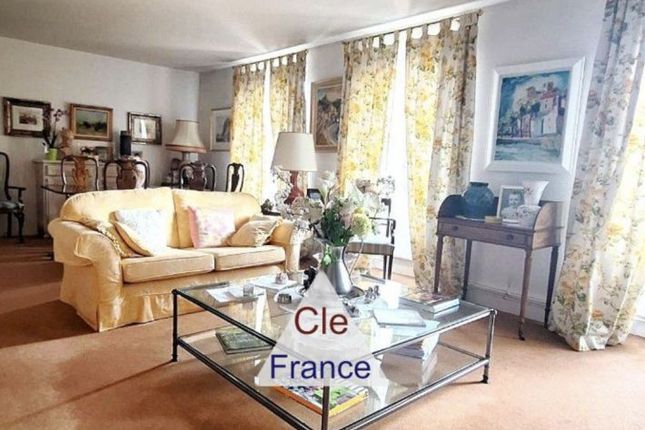 Thumbnail Apartment for sale in Brunoy, Ile-De-France, 91800, France