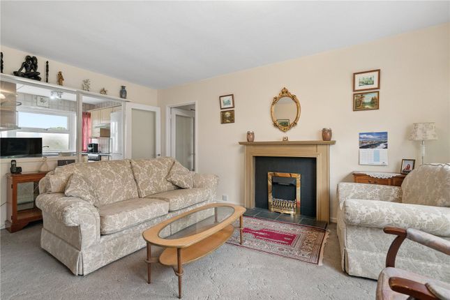 20 Thurnby Court,, Wellesley Road, Twickenham photo 3