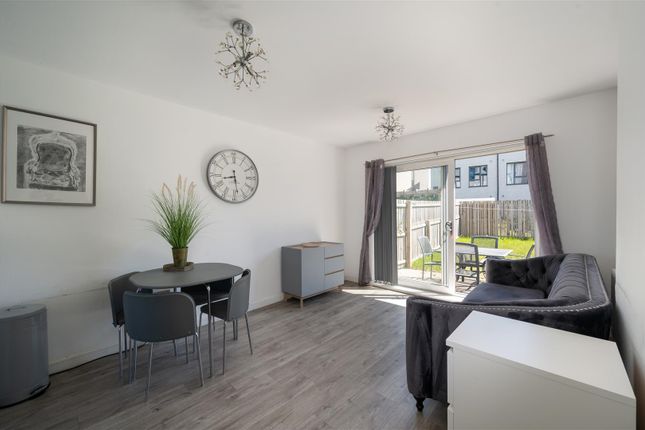 33, Calder Road, Edinburgh photo 4