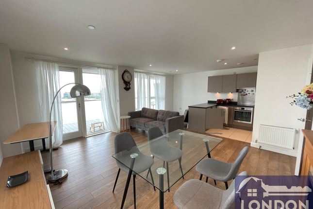 Thumbnail Flat to rent in Bessemer Place, North Greenwich, London