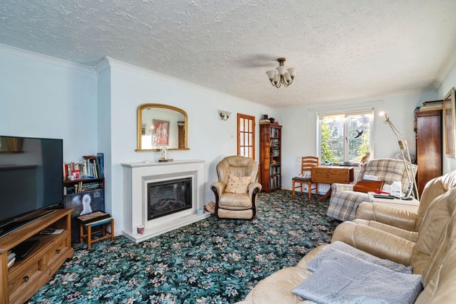7, Grange Close, Ludham photo 2