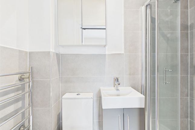 Room 3, 11 Hertford Road, Worthing photo 2