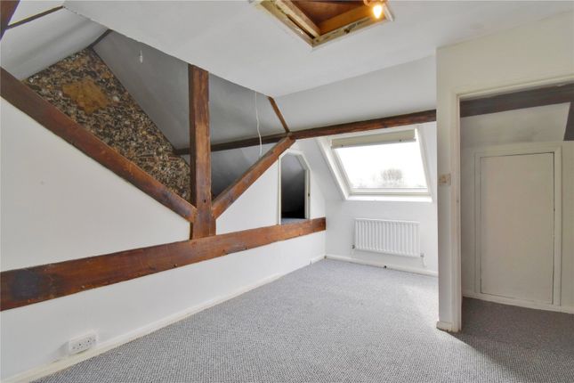 Detached house to rent in Harthall Lane, Kings Langley, Hertfordshire