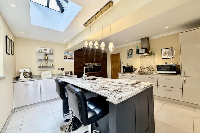 10, Thistlecroft, Houghton Le Spring photo 2