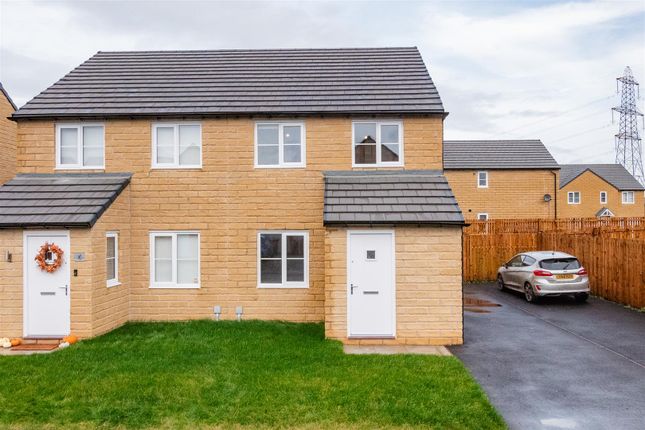 Thumbnail Semi-detached house to rent in Canal Walk, Burnley