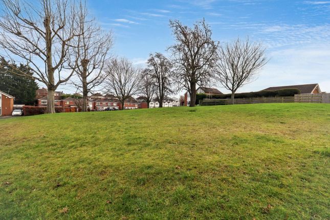 12, Staveley Grove, Stockton-On-Tees photo 2