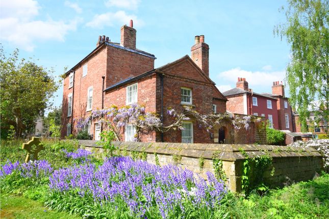 1-bed flat on Minster Cottage, 7a, Westgate, Nottinghamshire, £180,000