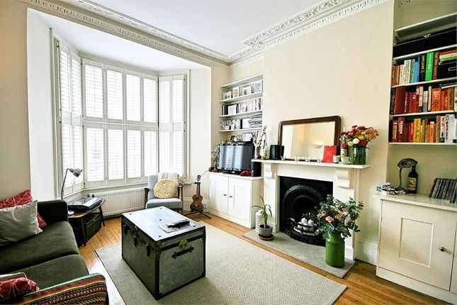 Thumbnail Flat to rent in Offley Road, London, Oval