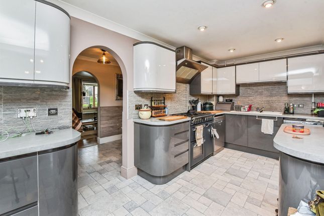 22, Masons Way, Frome photo 4