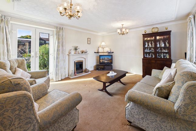 28, Ash Way, Birmingham photo 3