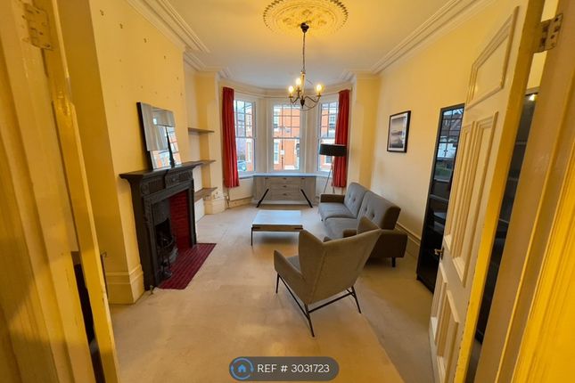 Flat  Milton Road, Highgate London, London photo 3