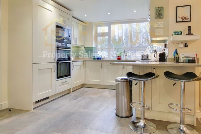 42 Grange Road, Wigston photo 3