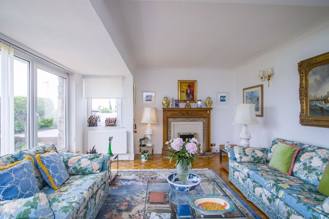5, Whitcliffe Drive, Penarth photo 4