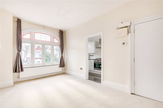 Flat 2, 48, Penwortham Road, London photo 4