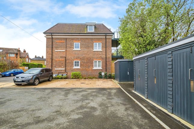 Flat for sale in Mill Road, Epsom
