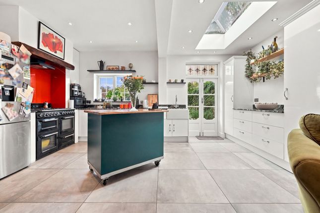 24, Nelson Road, Leigh-on-sea photo 2