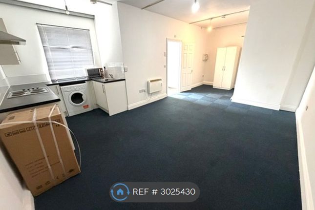 Flat, Saxon Court St Peters St, Northampton photo 4