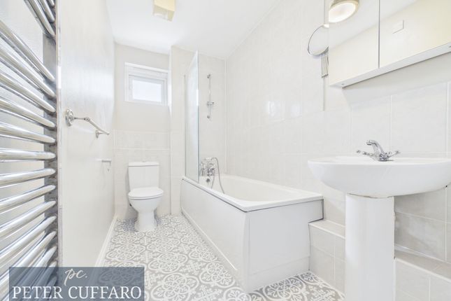 5 Vine Court, Ware photo 4