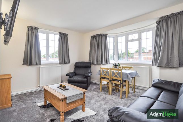Flat to rent in Ballards Lane, Finchley Central