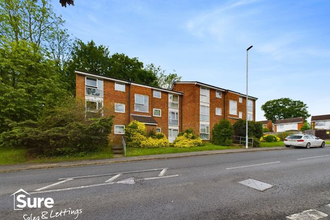 Thumbnail Flat to rent in Shenley Court, Shenley Road, Hemel Hempstead, Hertfordshire