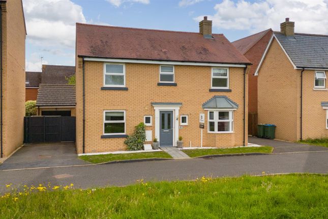 Detached house for sale in Oxpen, Berryfields, Aylesbury