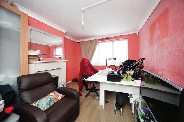 Semi-detached house for sale in Grampian Way, Luton