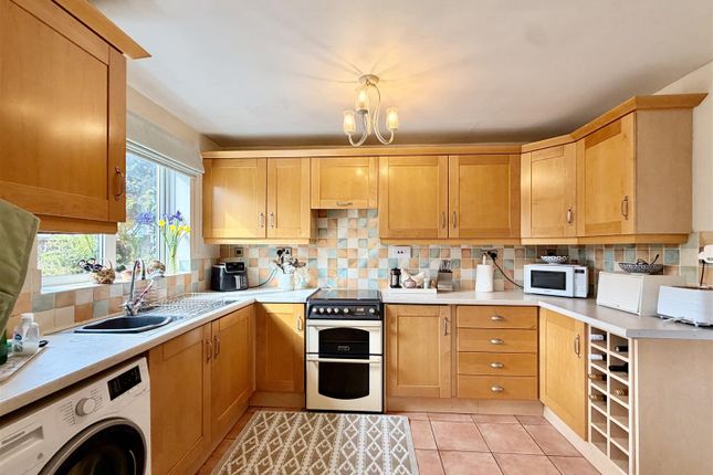 24, Linley Avenue, Loughborough photo 4